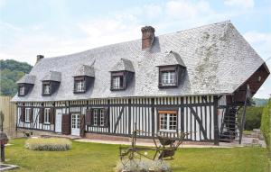 2 Bedroom Lovely Home In Marques