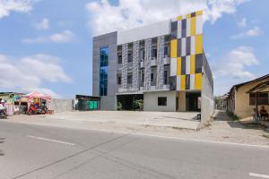 Capital O 3476 Millenium Inn