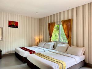 Canal Resort