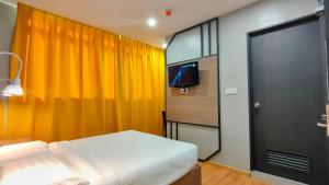 Uptown Hotel