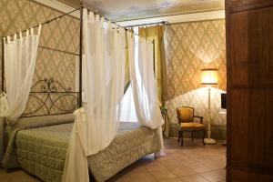 Double Room with Extra Bed room in Antica Residenza Cicogna