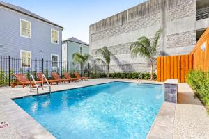 Stunning 4BR-5BR near French Quarter Homes by Hosteeva