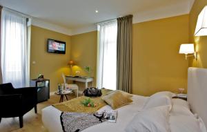 Hotels Hotel Le Renoir : photos des chambres