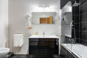 Room #9136619 room in ​Eurostars Monumento Monasterio de San Clodio Hotel & Spa