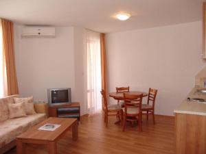 One-Bedroom Apartment with Balcony (4 Adults) room in Kasandra Aparthotel