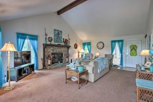 Less Than 1 Mi to the Lake Osage Beach Home with Deck