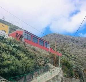 CASA EN LA PLAYA DE VALLEHERMOSO, ISLA DE LA GOMERA - Arguamul
