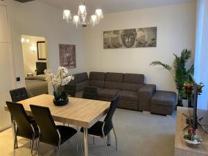 ZEN and Charming - Center -5 min walk to Sea- 2BR