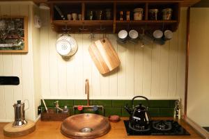 Abbeyfield Horsebox Glamping