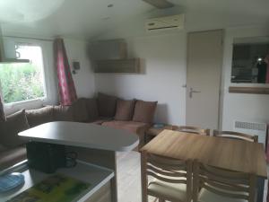 Campings MOBIL HOME 3ch 2sdb A LATTES : Mobile Home