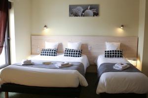 Hotels Hotel La Couronne : photos des chambres