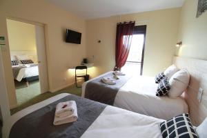 Hotels Hotel La Couronne : photos des chambres