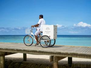 Gaafu Alifu Atoll Meradhoo Island, 17100, Maldives.