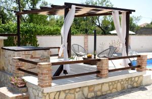 House & Apartment Palača