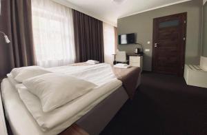 Superior Twin Room with City View room in Hotel Kolorowa