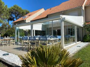 Hotels Les Vagues Hotel Restaurant : photos des chambres