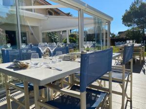 Hotels Les Vagues Hotel Restaurant : photos des chambres