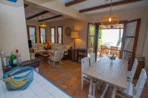 Natalis Villa by the sea