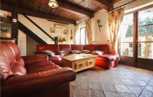 Maisons de vacances Awesome Home In La Roquette Sur Siagne : photos des chambres