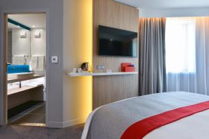 Hotels Holiday Inn Express - Rouen Centre - Rive Gauche, an IHG Hotel : photos des chambres