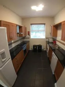 4 Bedrooms, 3 Bathrooms, Comfy beds, 5 Netflix TVs & VAN PARKING - Fishtoft