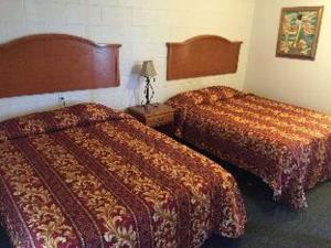 Room #209375804 room in Knights Inn Fairview