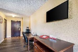 Room #5935608 room in Econo Lodge Inn & Suites Yuba City
