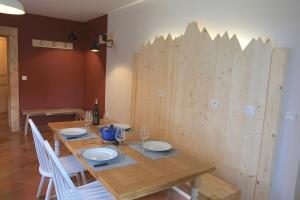 Appartements La Bergerie apartment in an old farmhouse! : photos des chambres