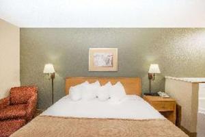 Room #52891311 room in Ramada by Wyndham Spirit Lake/Okoboji