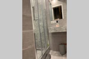 CHARMING Saint GERMAIN ODEON LUXEMBOURG