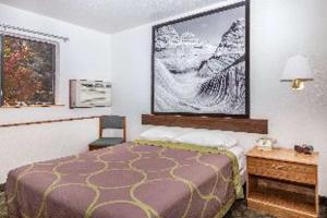 Room #27121014 room in Super 8 by Wyndham Williams East/Grand Canyon Area