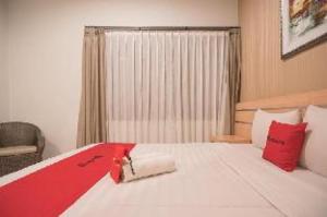 RedDoorz near Lembang Park & Zoo 2