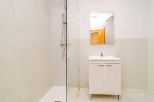 Espectacular Apto. Centro de Madrid CInfantas 3-6 by Batuecas