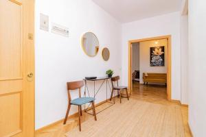 Espectacular Apto. Centro de Madrid CInfantas 3-6 by Batuecas