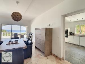 Seaview villa Marlau