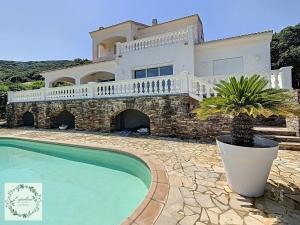 Seaview villa Marlau