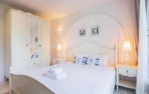 Chelona huahin beachfront resort condo