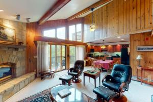 Bromley Mountain Condo CD2