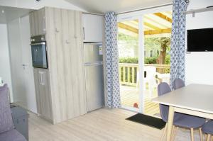 Campings MOBIL HOME 6/8 places : photos des chambres