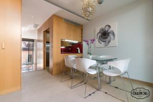 Chueca Apartments - Dúplex en el Centro de Madrid