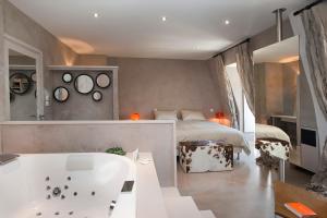 Hotels Le Chateau D'orfeuillette : photos des chambres