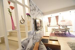 VillaGrey Residence Tunari