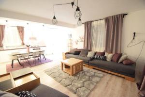 VillaGrey Residence Tunari