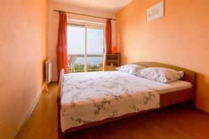 Two-Bedroom Apartment in Crikvenica XII