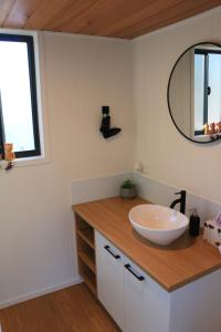 The Pink Lake Tiny House - Sakura
