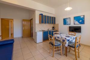 One-Bedroom Apartment Crikvenica 22