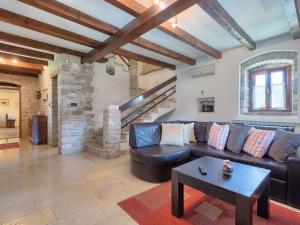 Holiday Home Bozac by Interhome