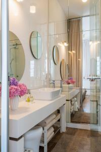 AH Design Luxury Apartments 