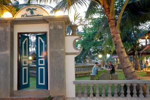 Wunderbar Beach Hotel