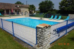 B&B / Chambres d'hotes Chatenet : photos des chambres